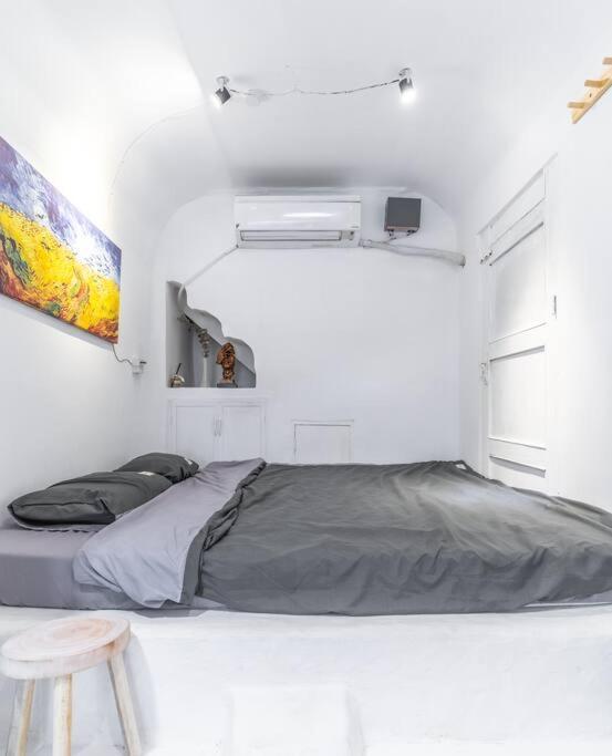 Beautiful Loft At Ben Thanh District Apartment *