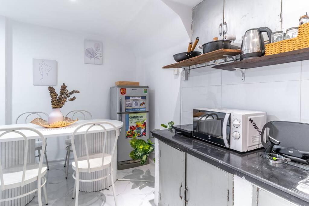 Beautiful Loft At Ben Thanh District Apartment *